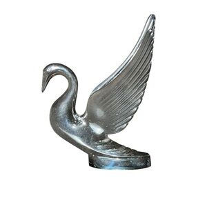 Vintage Chrome Flying Swan Hood Ornament Semi Peterbuilt Packard Trucker